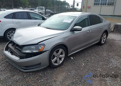 2014 Volkswagen Passat 2.5L Se из США, поврежденный, VIN 1VWBP7A32EC005502